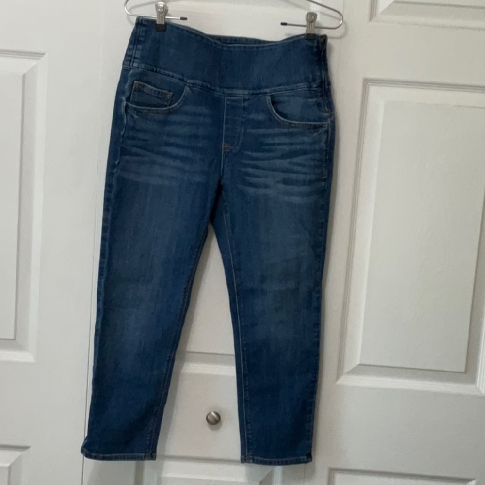 SPANX Classic Denim Capri Style, Side Zip, Size 29